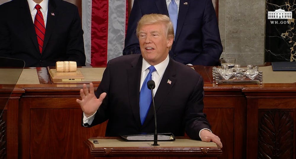 Trump takes veiled shot at NFL players kneeling for national anthem Trump takes veiled shot at NFL players kneeling for national anthem