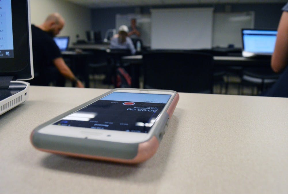 Recording Lectures RGB 01
