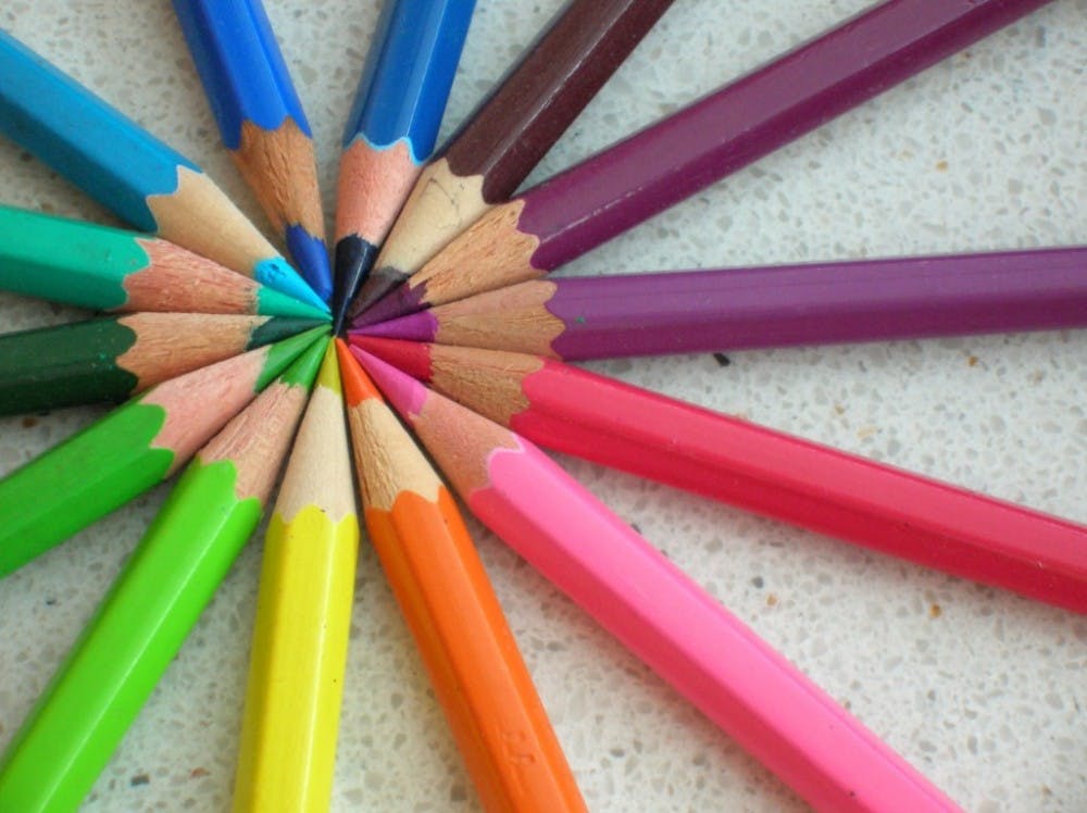 B8_Colored-pencils-1024x766