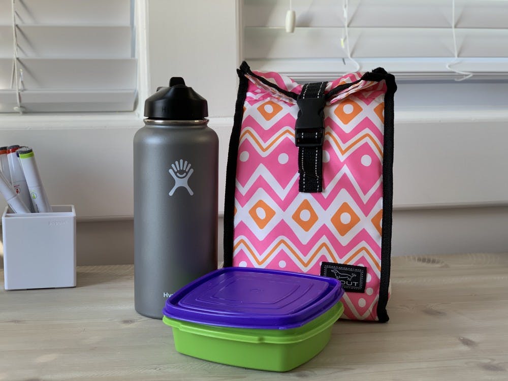 back-to-school composting sustainability lunch box Tupperware water bottle 