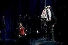 Explicit scenes of blood and gore permeate 'Titus,' a modernization of the Shakespeare play that featured contemporary dress.