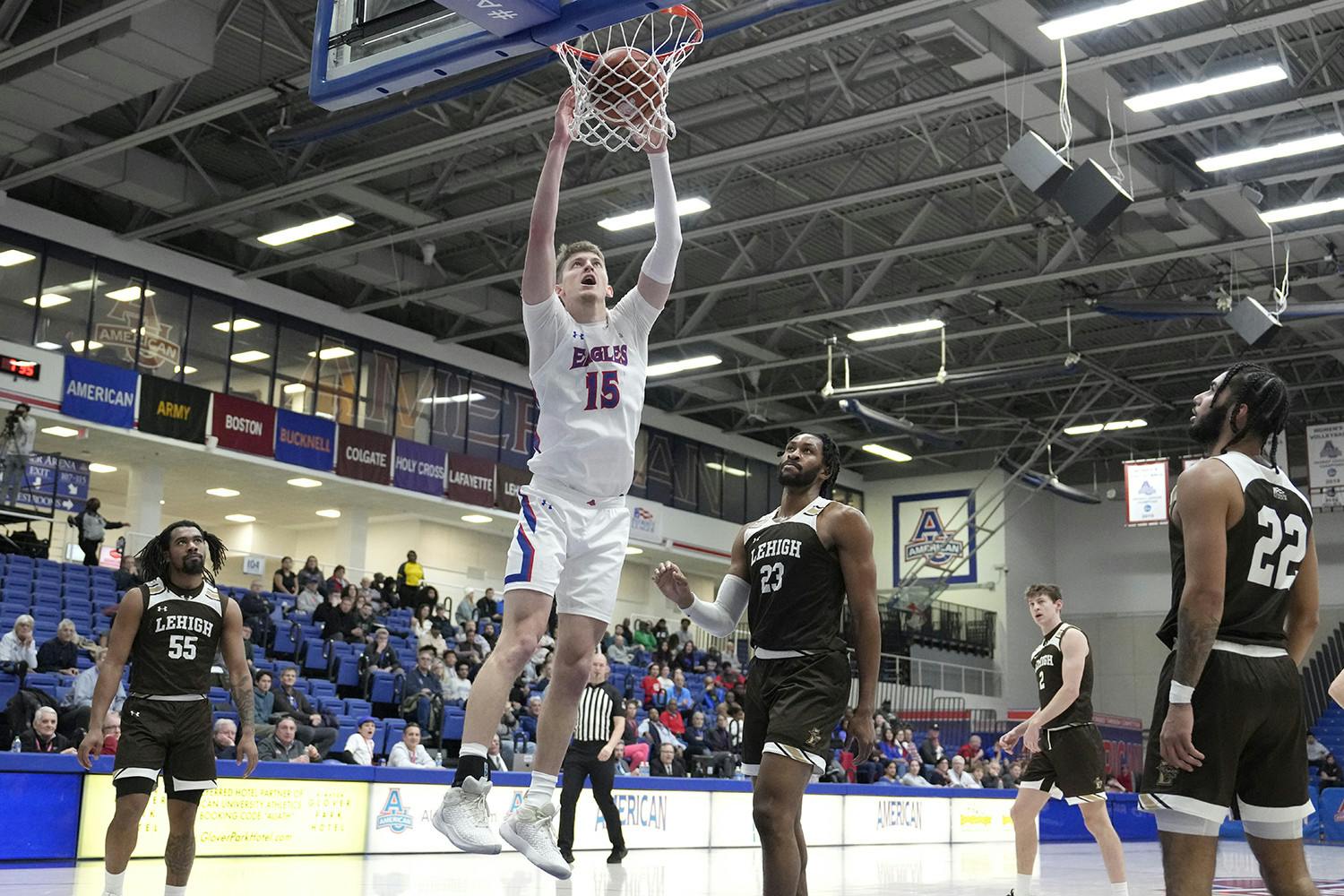 Matt Rogers dunk.jpg