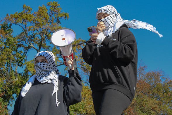 sjp walkout: PHOTO_1