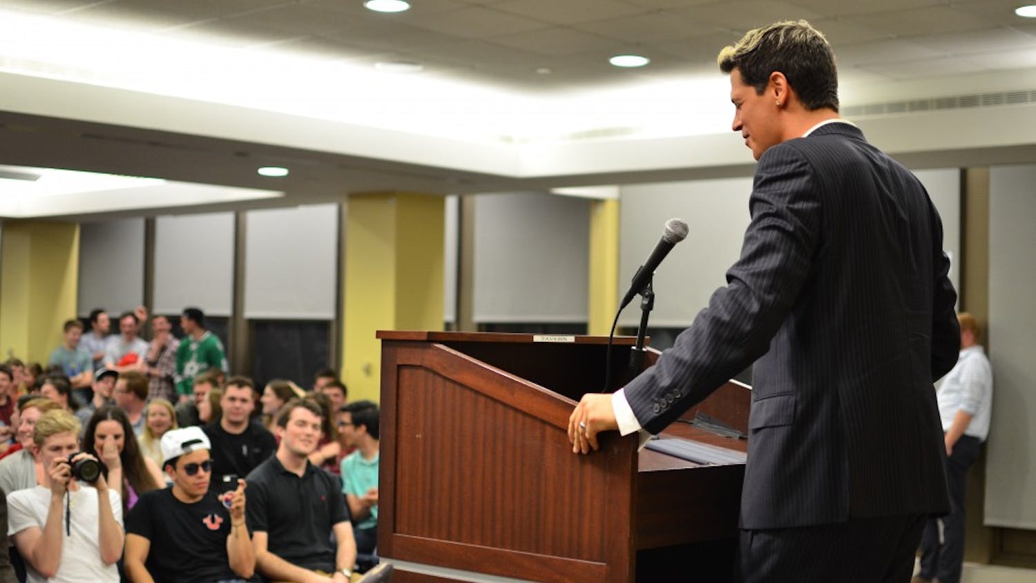 Yiannopoulos speaks to audience members during an appearance on April 21.&nbsp;
