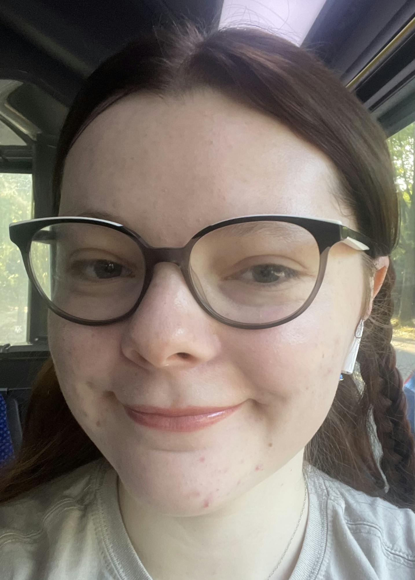 head shot - Ellie Pryor.jpg