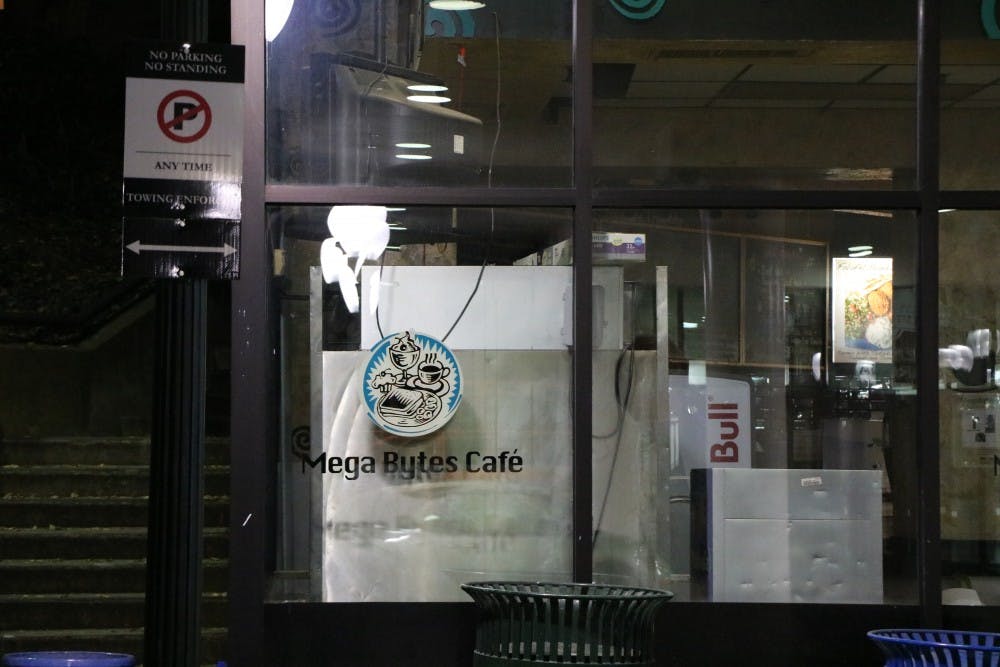 University closes Megabytes Café after reports of rodents