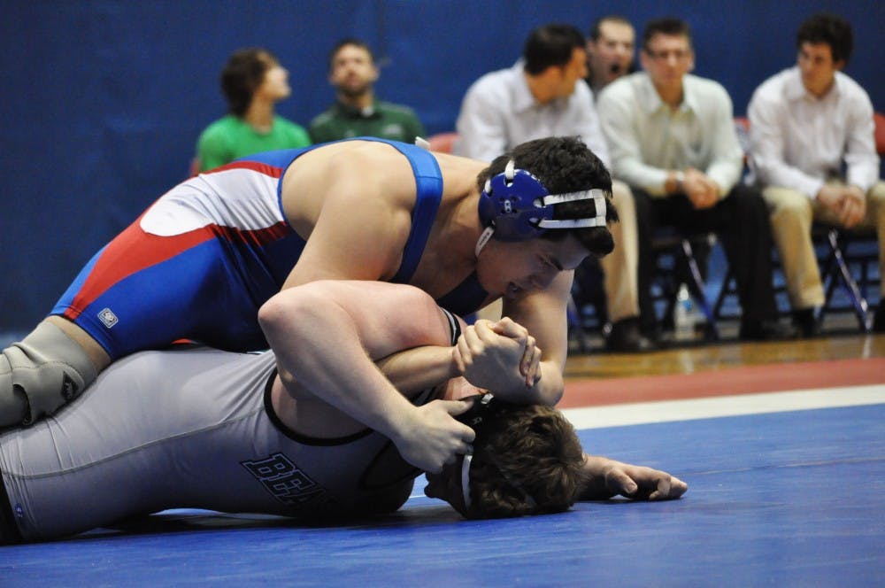 AU wrestling beats Binghamton, 25-16