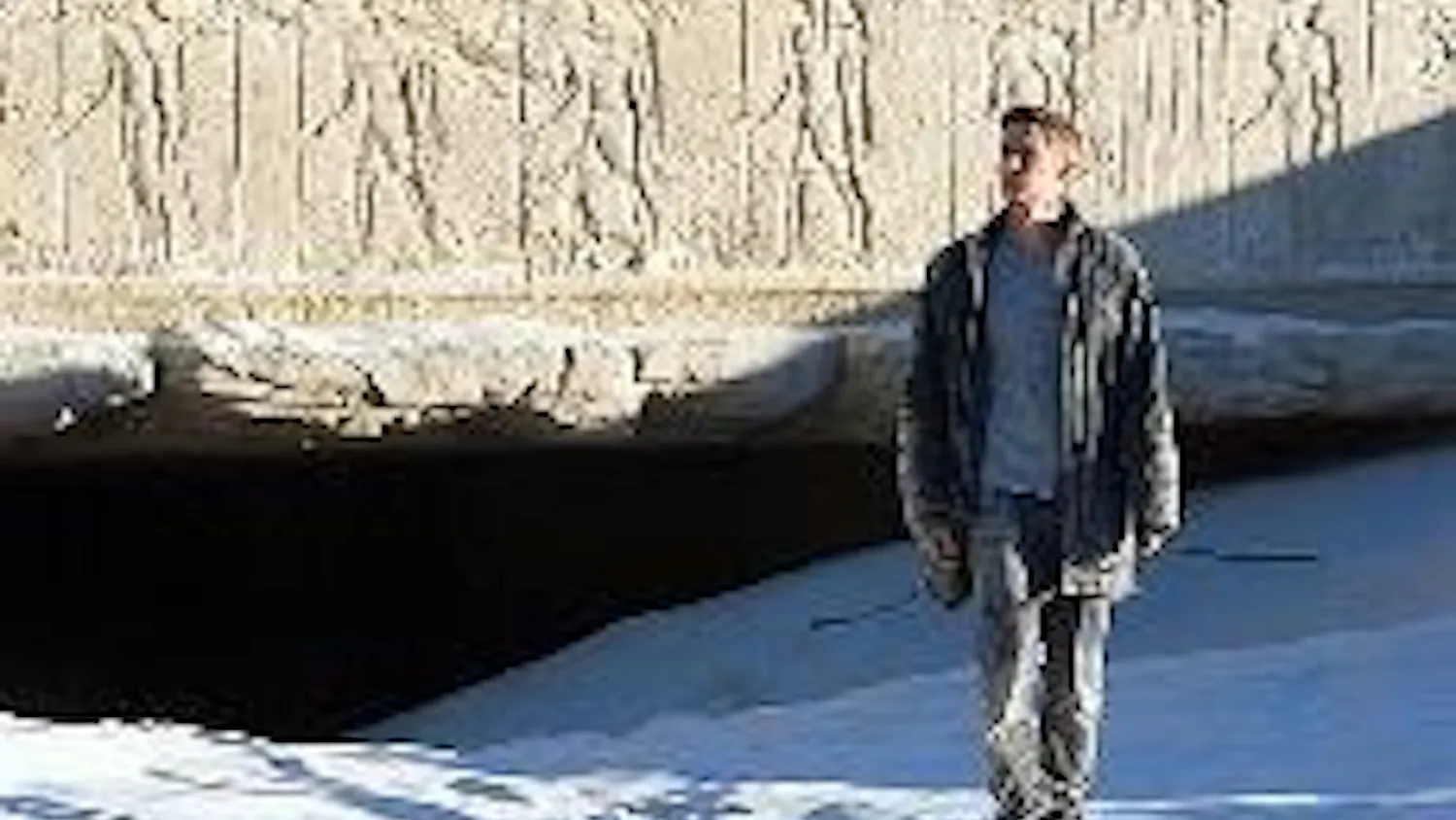 LEAP OF FAITH - Though "Mr. and Mrs. Smith" director Doug Liman infuses "Jumper" with his kinetic action sequences, he cannot save the film from its inherent mistakes: a blatant and stupidly written script, as well as a poor set of principal actors.