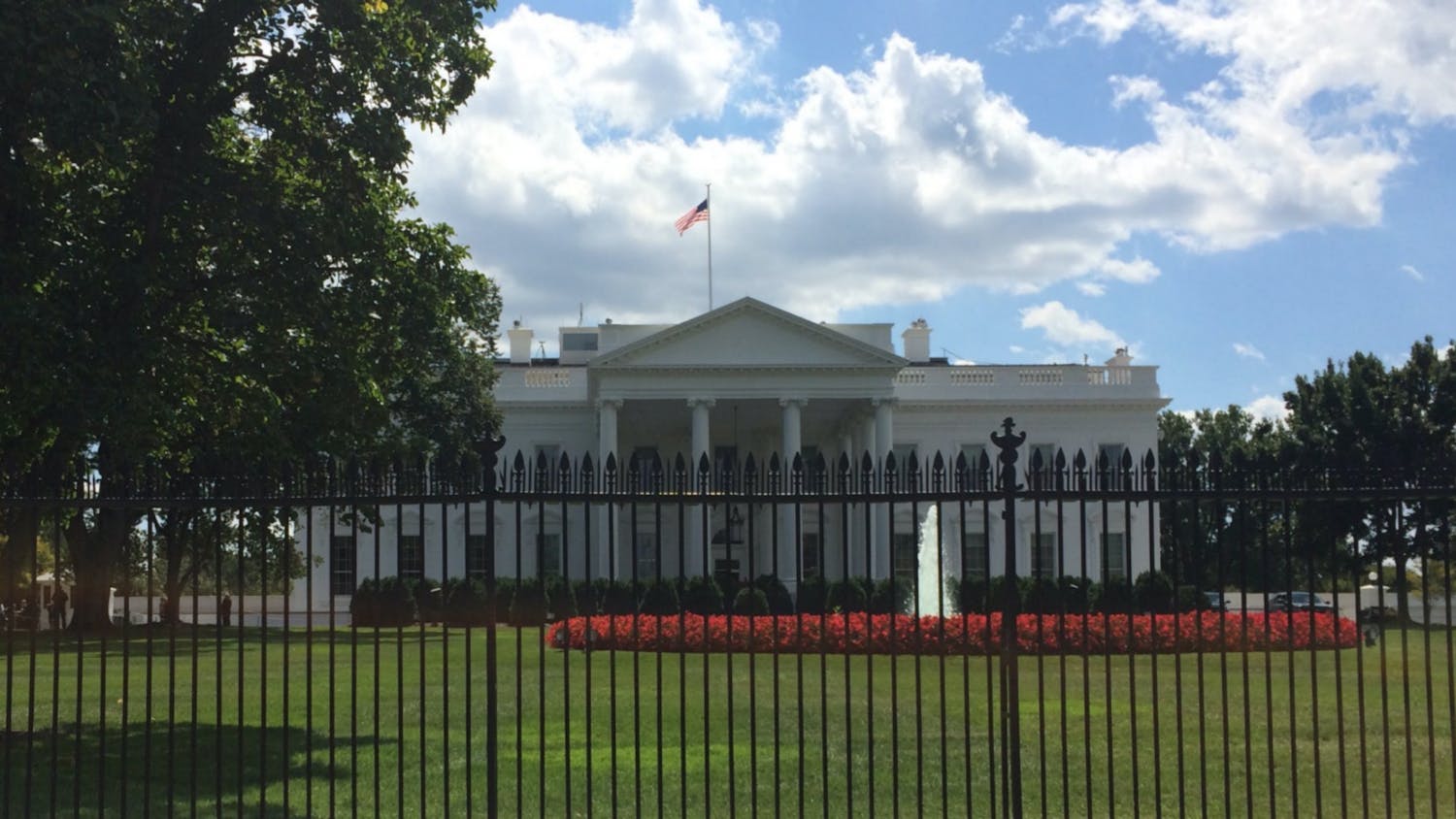 White House_Fotor.jpg