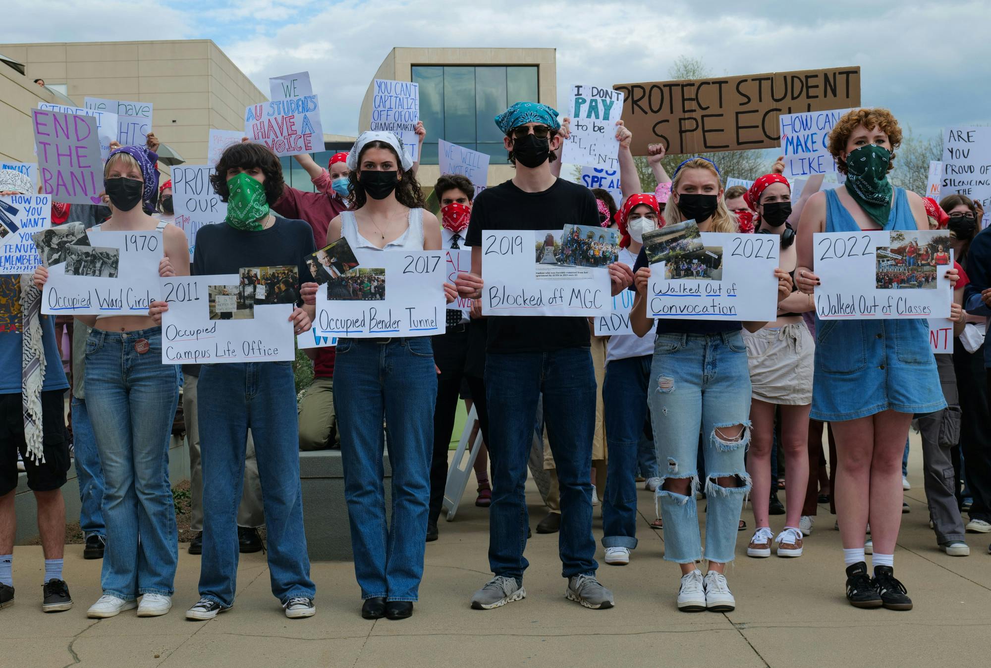 4/10 ausg silent protest - 16