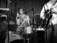 ASLEEP AT ROGUE'S SHOW - Rogue Wave's nondescript, vaguely catchy songs failed to rock the 9:30 club Wednesday night. The band made its D.C. stop at one of the largest venues on its tour, where its friendliness could not make up for indistinguishable, bla