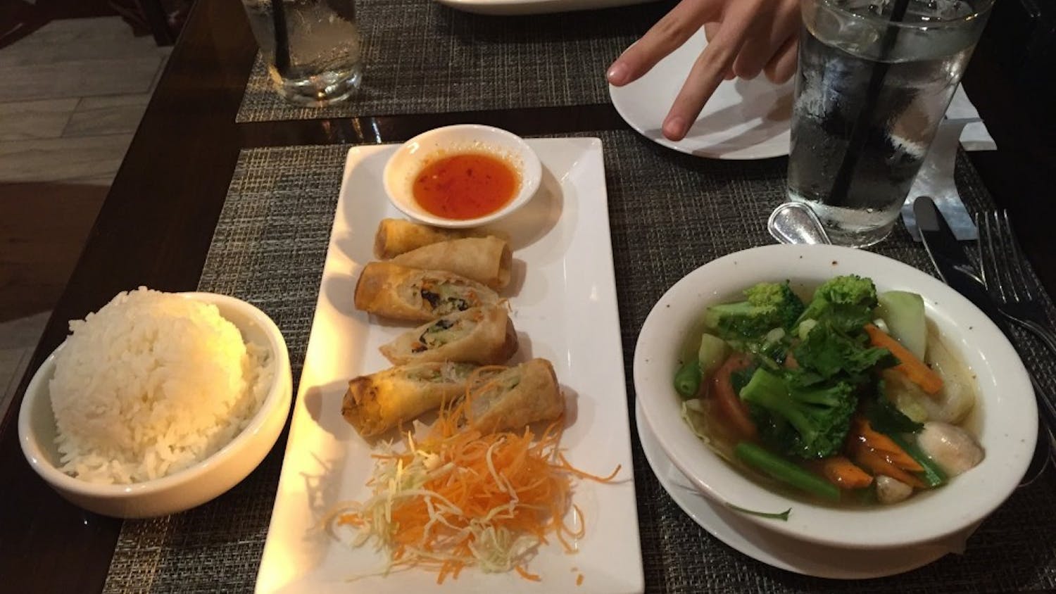 I-Thai Restaurant & Sushi Bar, 3003 M St NW, Washington, DC