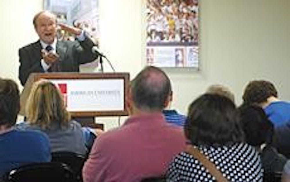 Peri focused on the effect of the Israeli-Lebanon conflict on civilian trust.