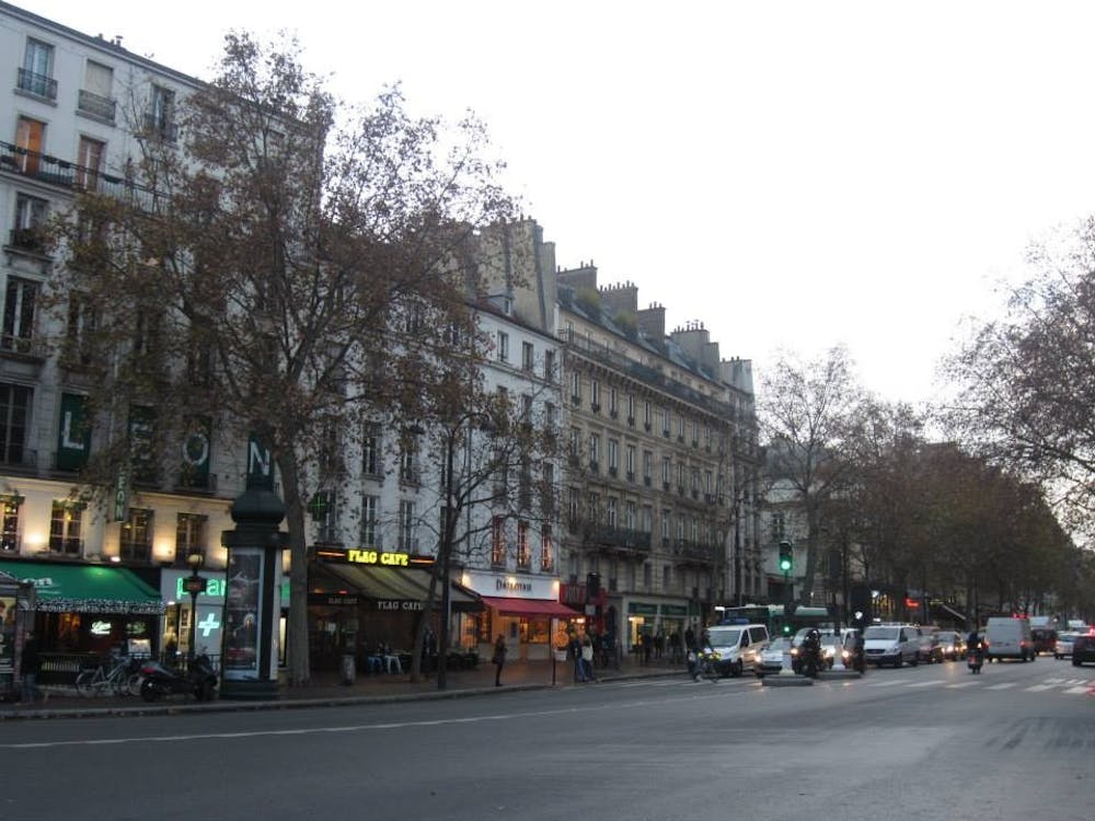 AU abroad students safe in Paris following terrorist attacks