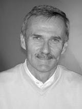 Professor Rodger Streitmatter challenges and inspires School of Communication students.