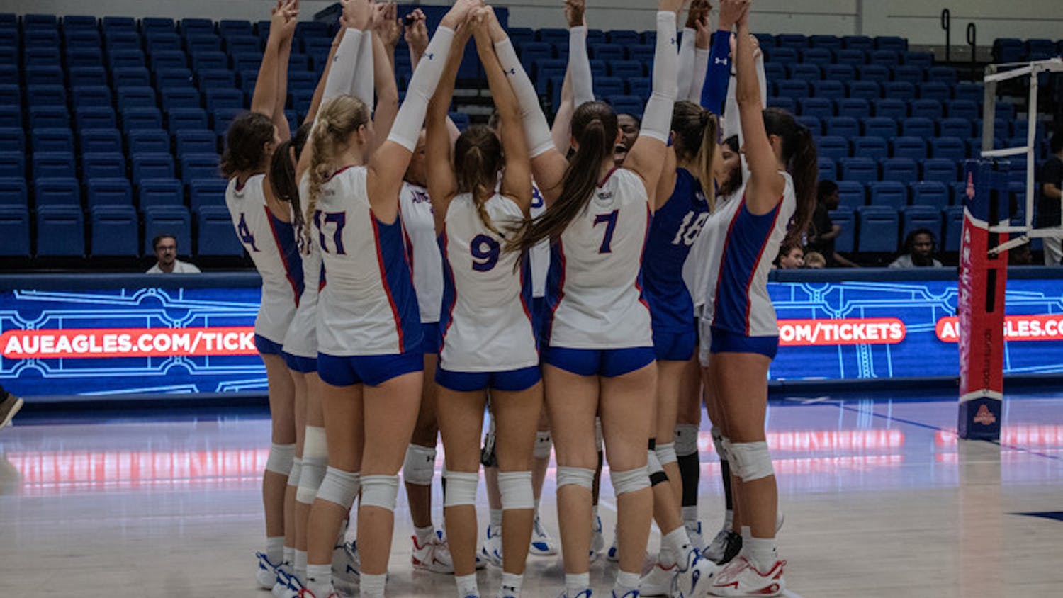 I_forget_what_those_fellas_outside_of_used_car_dealerships_are_but_those