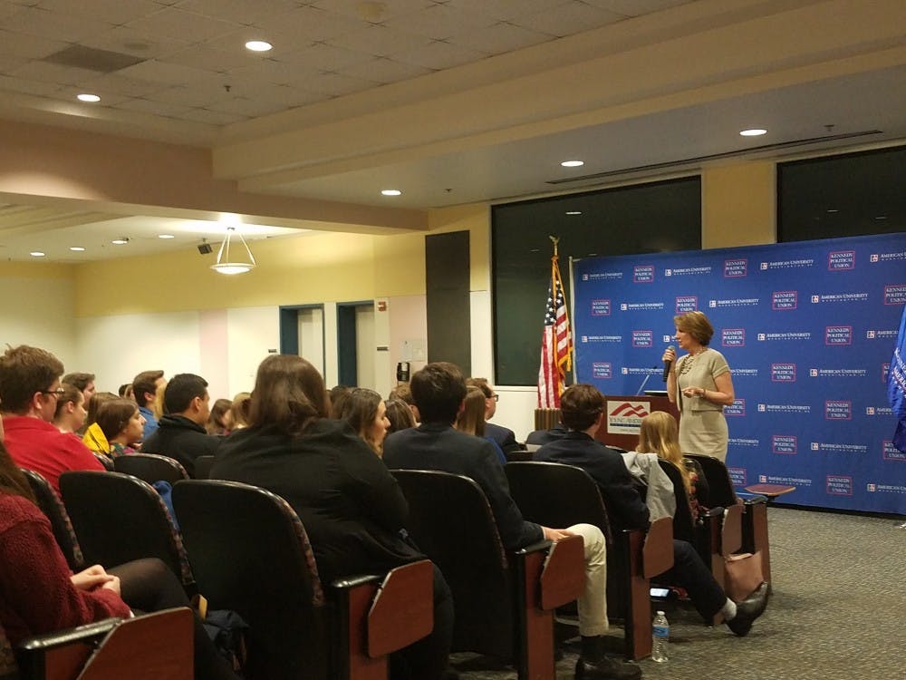 Carly Fiorina talks leadership, gender dynamics of running for office
