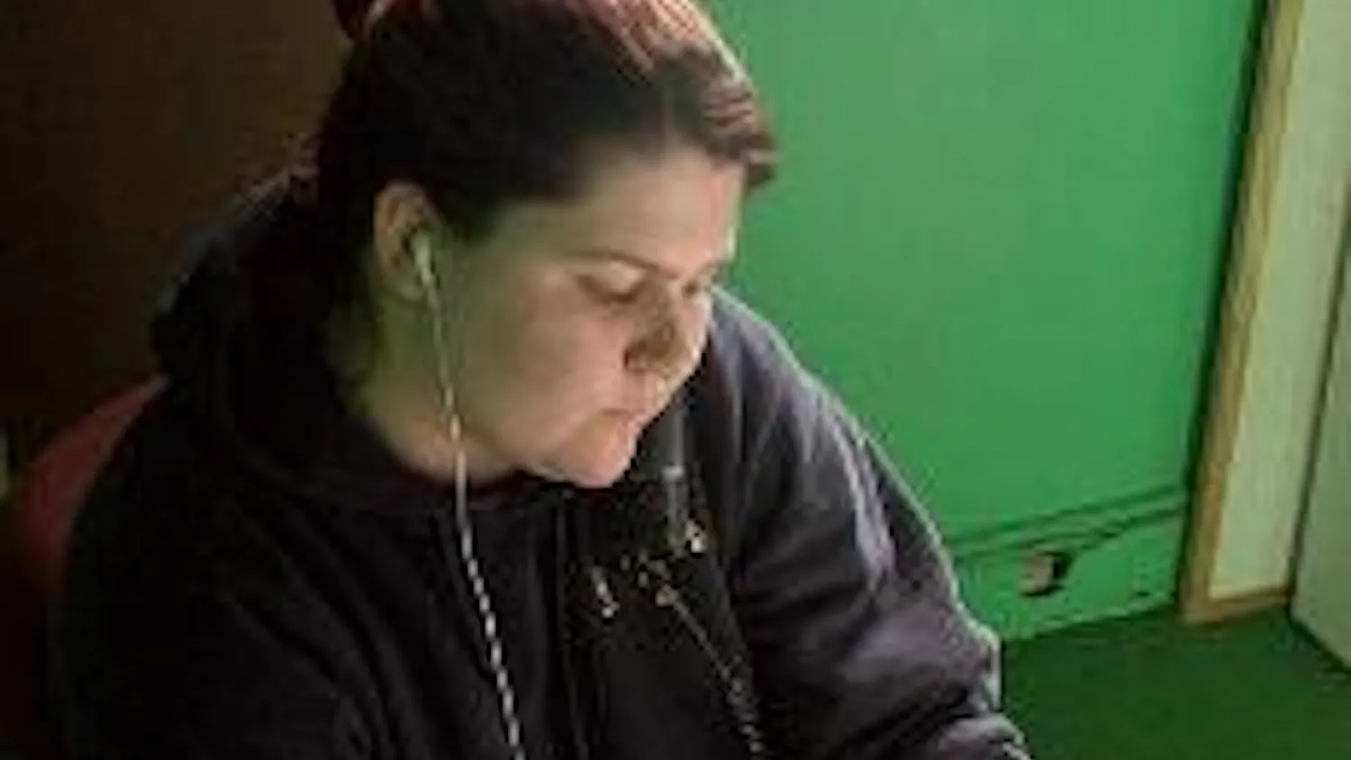 Multitasking may decrese concentration.