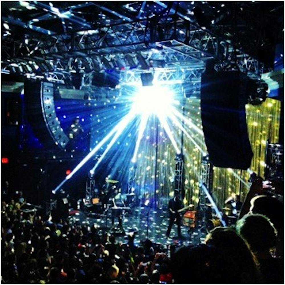 Phantogram electrifies at 9:30 Club