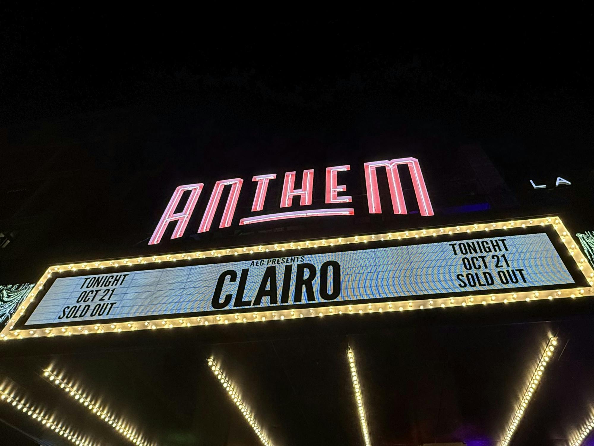 clairo concert pic