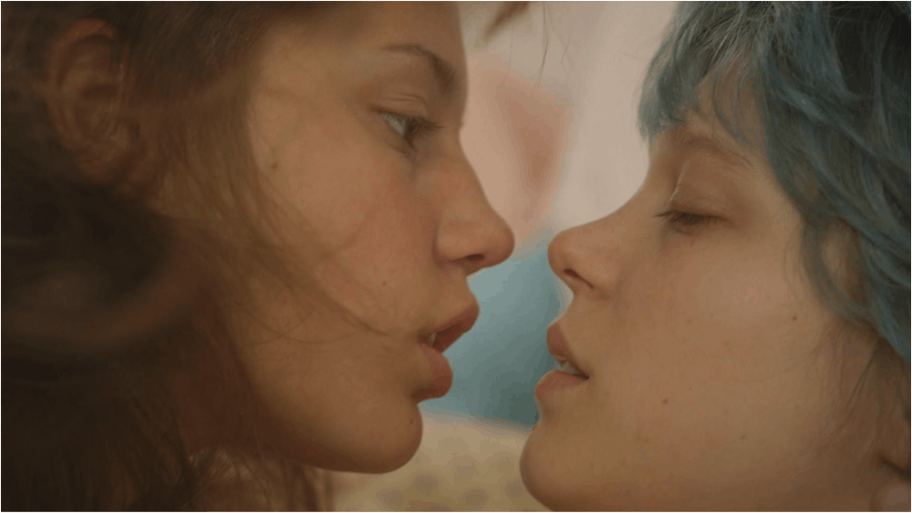 Movie Review Blue Is The Warmest Color The Eagle 