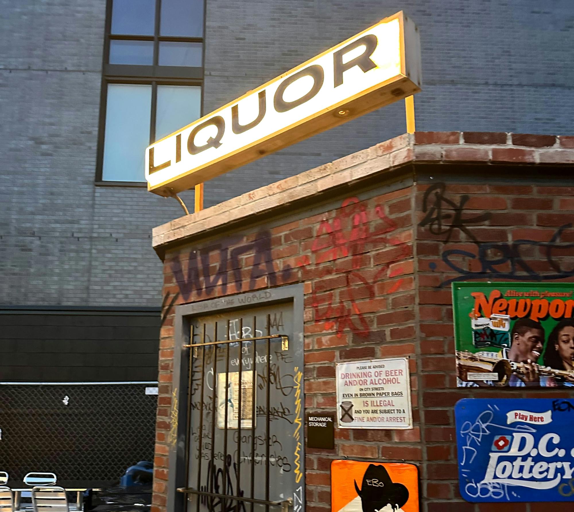 The Atlantis: replication of liquor store 