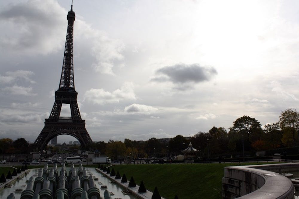 Paris, Je Tâ€™aime â€” Social networks hinder students from diving into abroad culture.