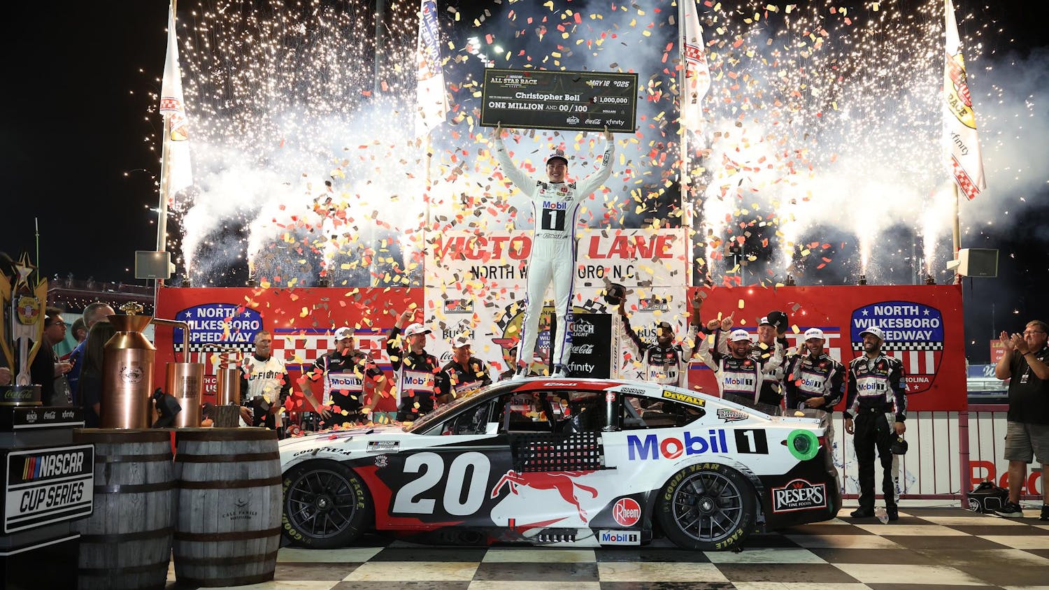 (Photo by James Gilbert_Getty Images).jpg