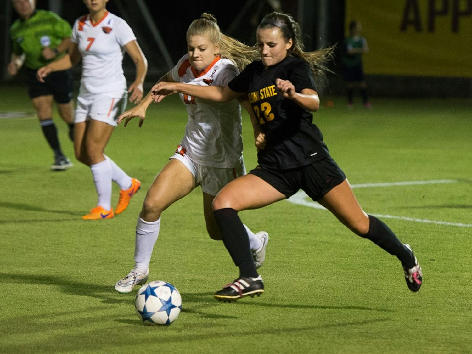 Sophomore defender Madison Stark takes control of the ball against Oregon on Friday, Oct. 23, 2015, at Sun Devil Soccer Stadium in Tempe.