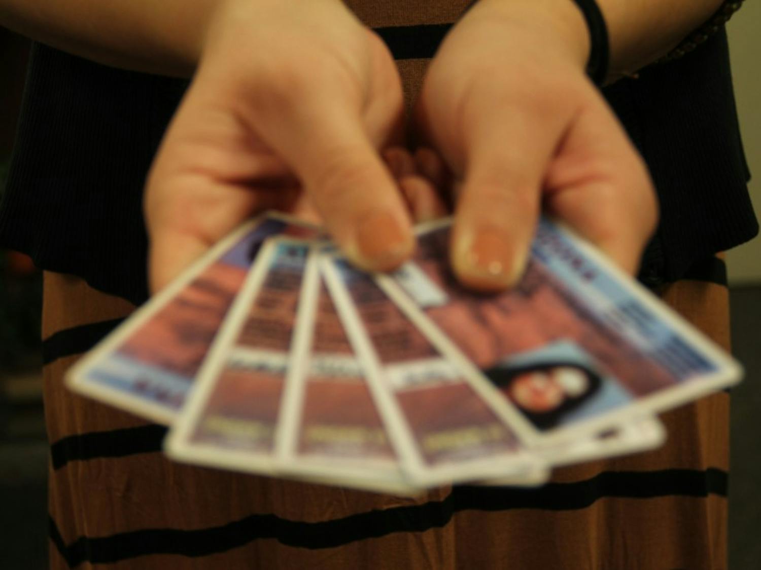 Arizona's DMV implemented the ban on driver's licenses for DREAMers and other immigrant groups. The ban is extended to immigrants who have been granted work permits and who are protected by the deferred action program signed by the President last year. (Photo by Hector Salas Almeida)