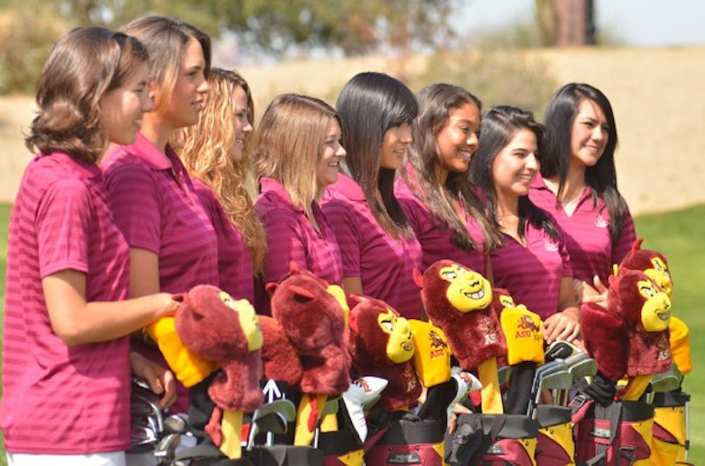 Ready to Play: ASU junior Carlota Ciganda (left) and the rest of the ASU women’s golf team poses for a photo in early March. The No. 10 Sun Devils will travel to Daytona, Fla., to compete in the NCAA East Regional Championships starting May 5. (Photo by Aaron Lavinsky)