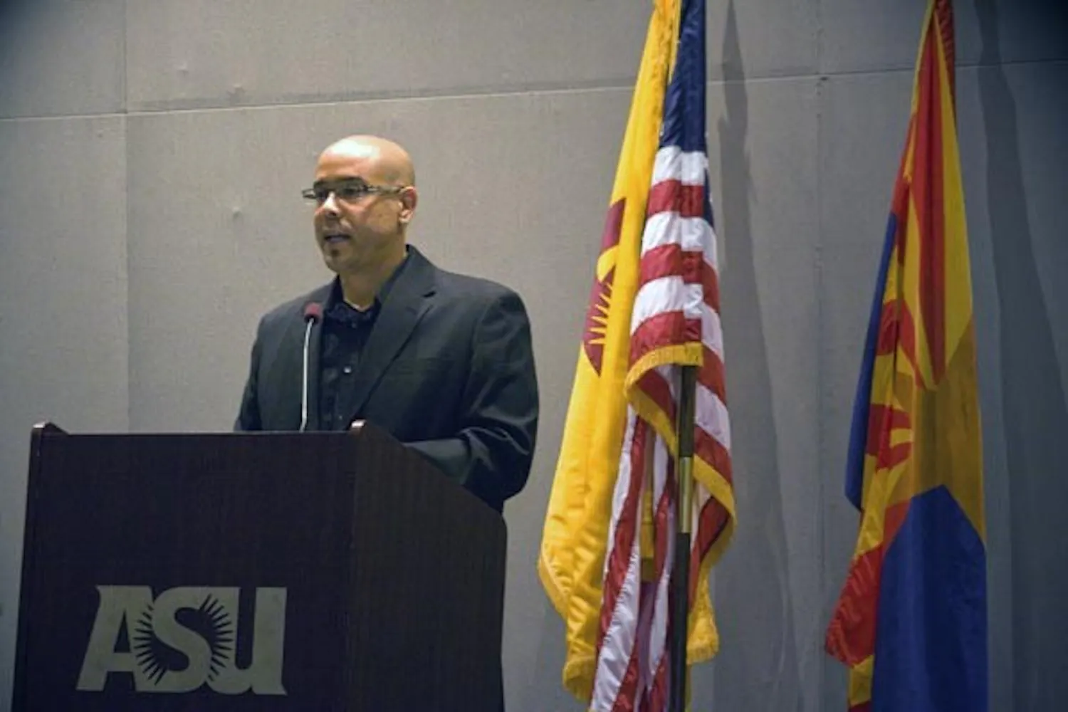 LOOKING FOR A LINK: Maurice Stevens, author of “Troubled Beginnings,” speaks at the New College Trauma Conference, held Oct. 7-9 at ASU's West campus. The conference looks to build on the recent work in trauma while also looking to link the theory and practice of trauma together. (Photo by Annie Wechter)