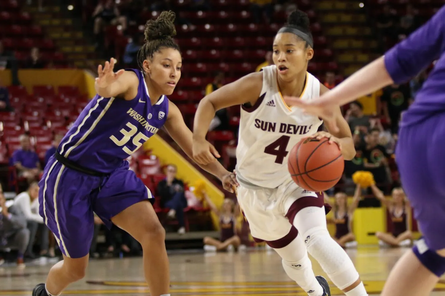 Kiara Russel Drives Towards Basket