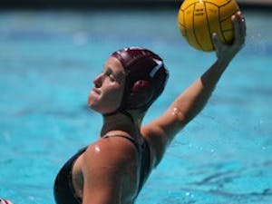 0418208-waterpolo_1_web