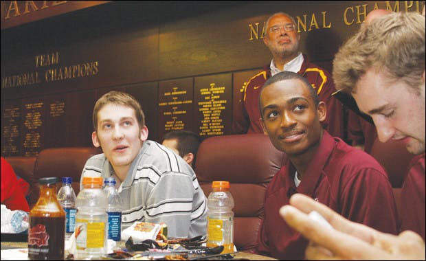 031609-Men's-Basketball2