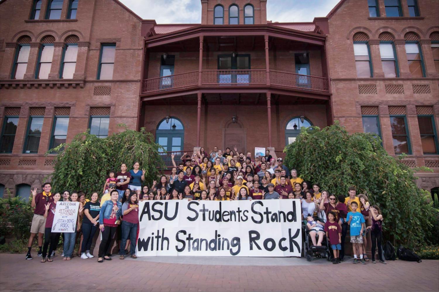 Students at ASU pose for a&nbsp;group picture to show support for Standing Rock on Oct. 30, 2016.