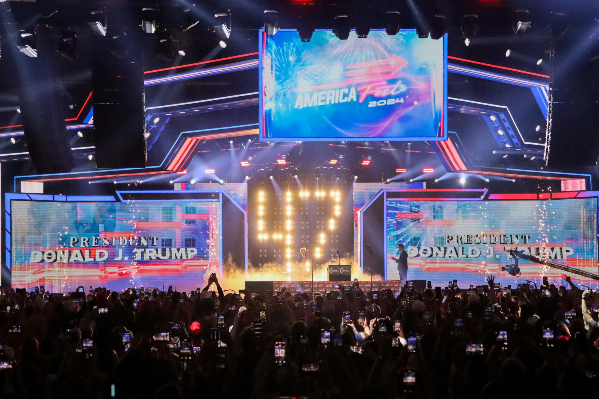 Gallery: Thousands gather in Phoenix for Turning Point USA's annual America Fest