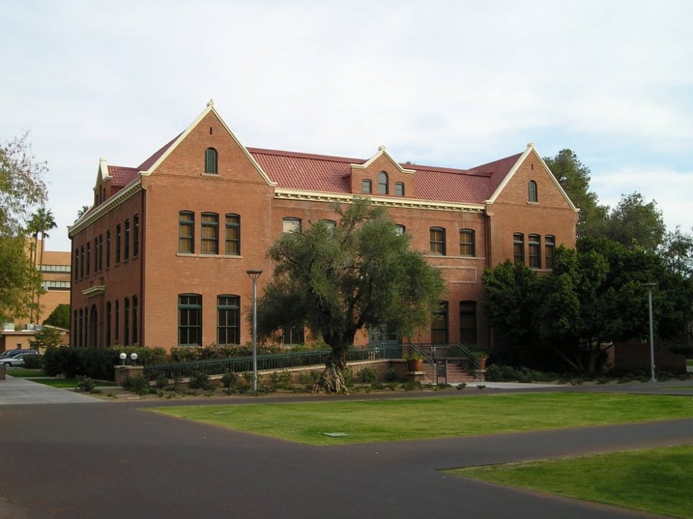 The front of the University Club. Photo courtesy Google Earth