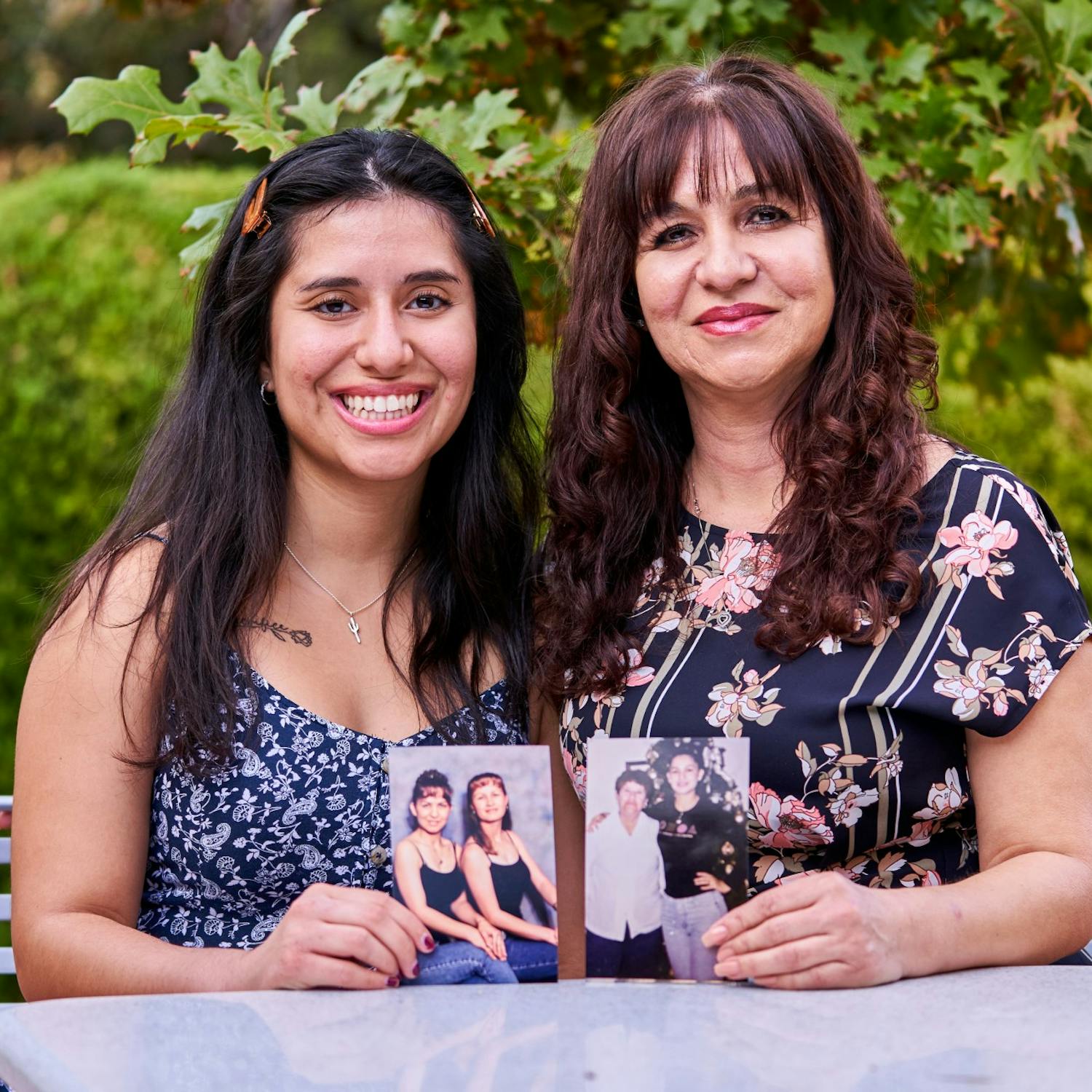 211119 Adriana and Mom SPANISH.jpg