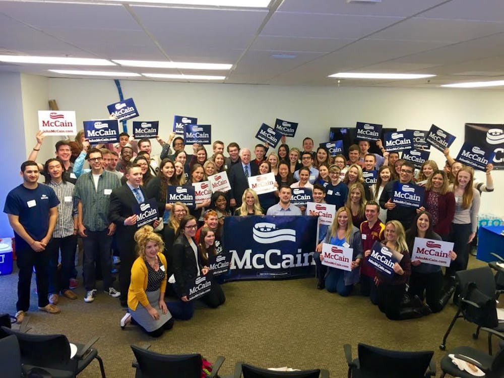 Sen. John McCain and his campaign staff gather&nbsp;to support his cause. Photos courtesy of @TeamMcCain