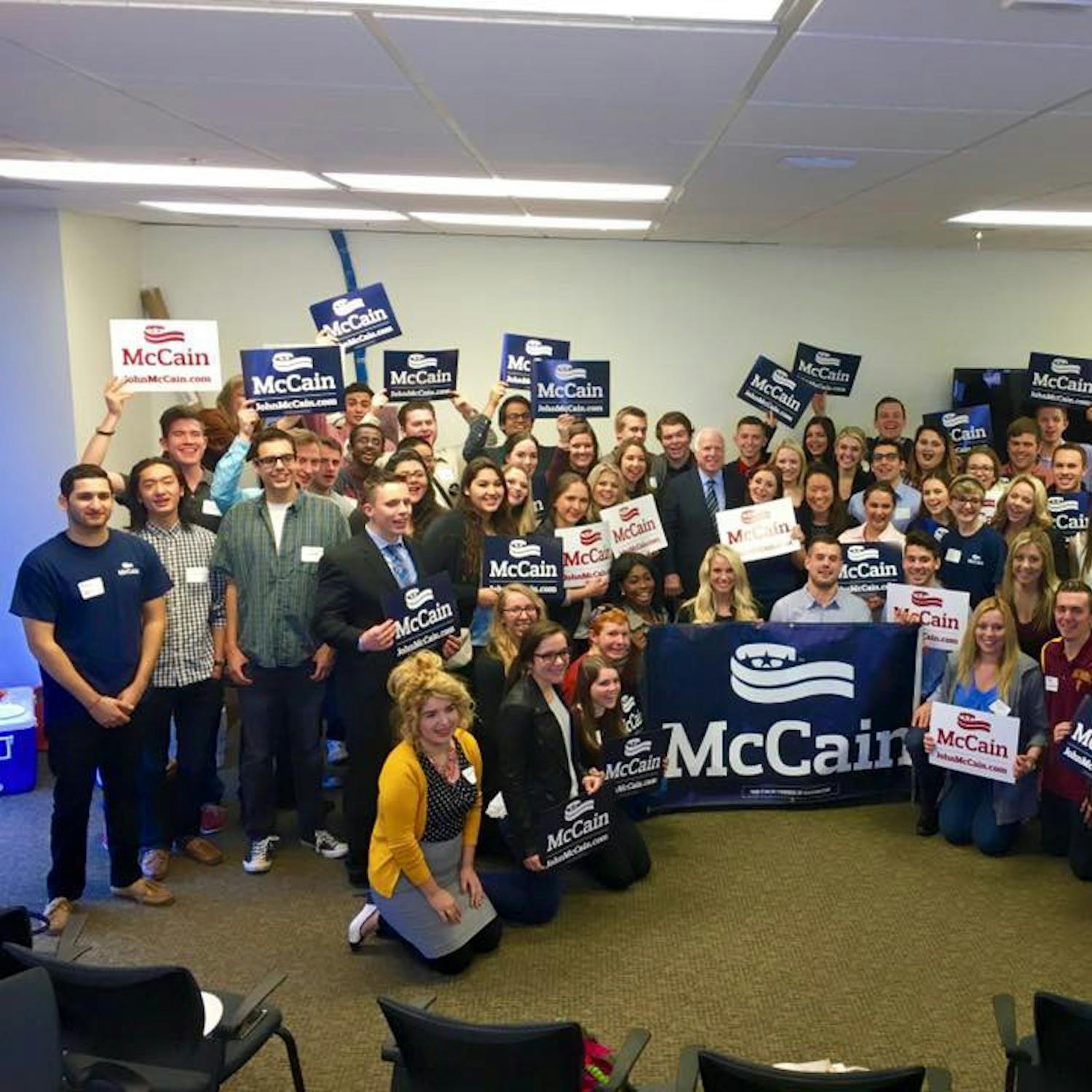 Sen. John McCain and his campaign staff gather to support his cause. Photos courtesy of @TeamMcCain