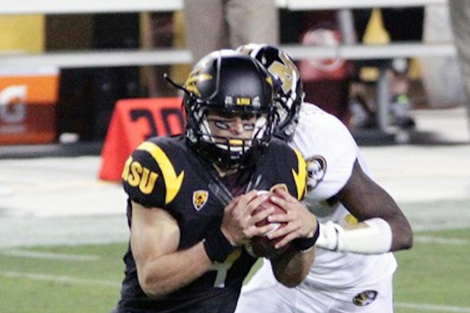THE QUICK AND THE DEAD: ASU redshirt senior wide receiver Aaron Pflugrad turns upfield after a catch against Missouri. ASU offense coordinator Noel Mazzone is looking to up the offensive tempo against Oregon and try to match the Ducks’ speed. (Photo by Beth Easterbrook)