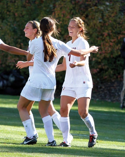 Redshirt senior forward Courtney Tinnin (7) celebrates her goal with her teammates during the Sun Devils’ 1-0 win over Washington State on Friday.  (Photo courtesy of Steve Rodriguez)