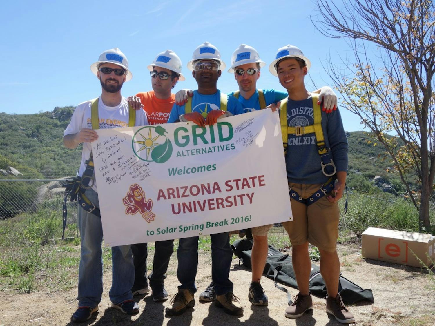 ASU graduate students participate&nbsp;in Solar Spring Break 2016&nbsp;at San Pasqual.&nbsp;