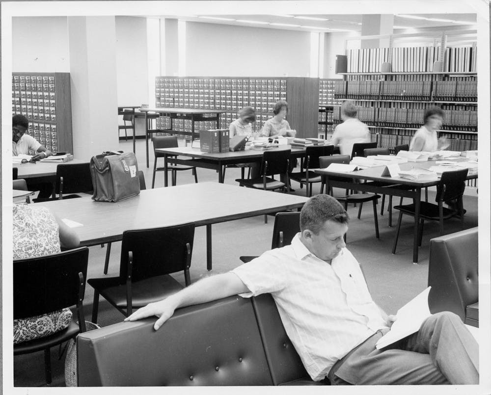 Students studying in Hayden Library on ASU's Tempe campus&nbsp;in 1966.