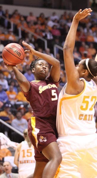 NO ACCESS: Tennessee redshirt junior center Kelley Cain keeps ASU sophomore guard Deja Mann from getting to the basket. The Lady Vols held the Sun Devils to 18 first half points. (Photo Courtesy of Steve Rodriguez)