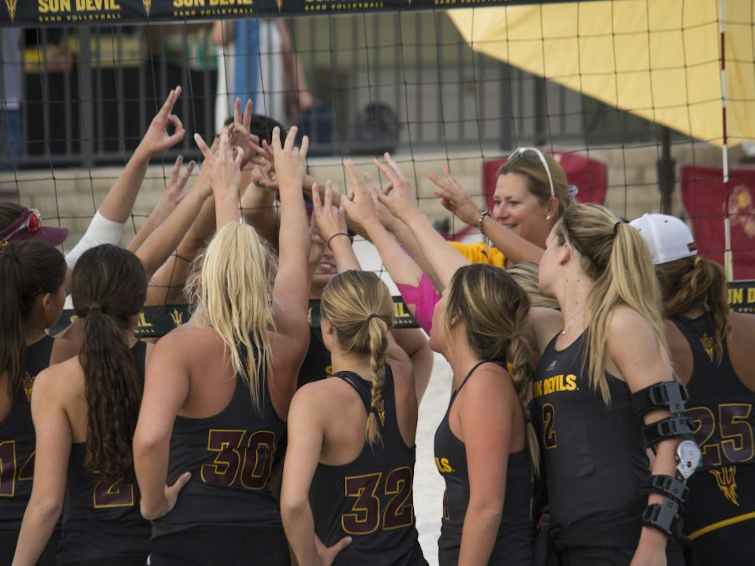The Sun Devils break their huddle prior to the match against the Florida State Seminoles. 4 March, 2016