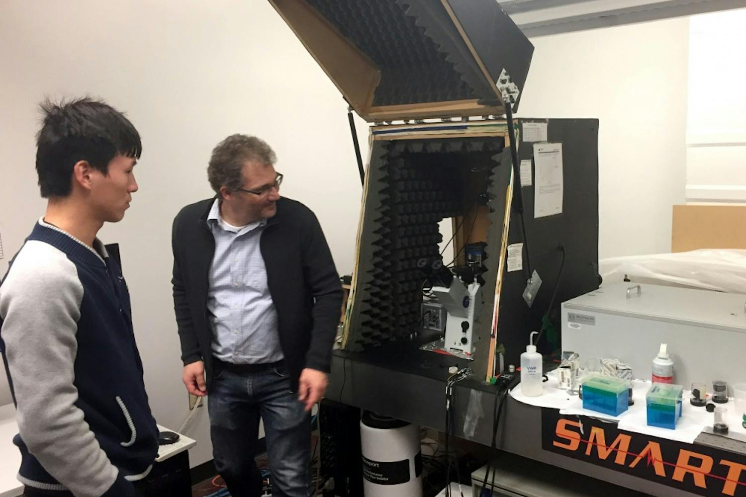 Graduate student Jiawai Liu (L) and Robert Ros (R), Director of the Center of Biological Physics at ASU, in their lab in Tempe, Arizona on Friday, Jan. 20, 2017.