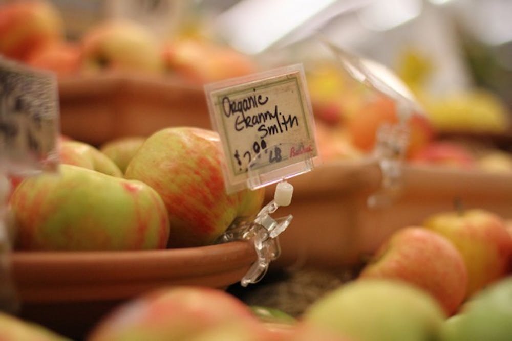 Organic apples on sale at a local Bashas' may not be healthier than non-organic foods, according to an ASU-Stanford study. (Photo by Vince Dwyer)