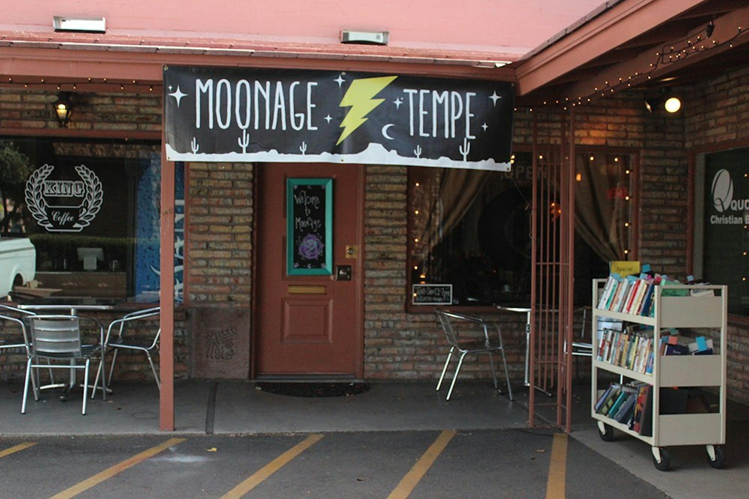 Moonage Shop